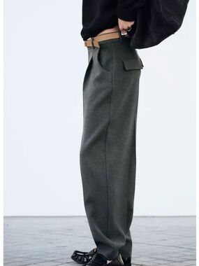 Zara - Dark Gray Pleated Tailored Trousers - Dress pants Business casual Tapered